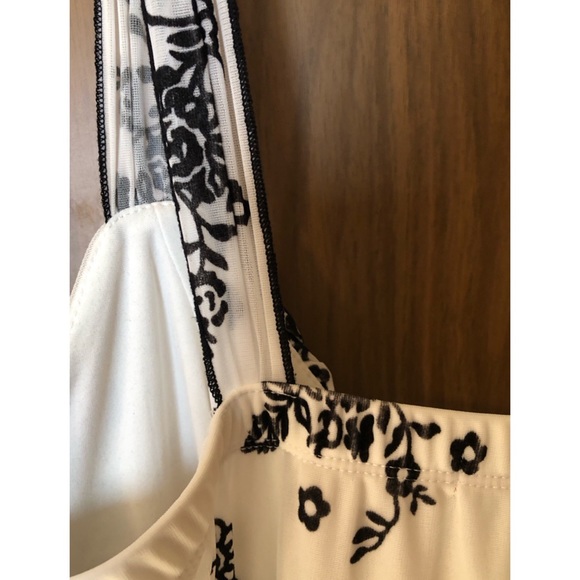 White Cocktail Dress with Black Velvet Floral Pattern - Picture 5 of 10